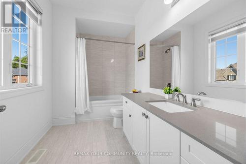 19 Redmond Crescent, Springwater, ON - Indoor Photo Showing Bathroom