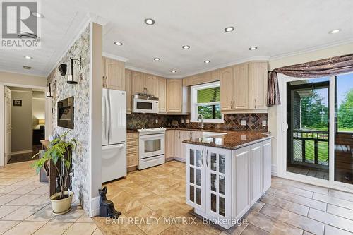 554 Front Road, Champlain, ON - Indoor Photo Showing Kitchen
