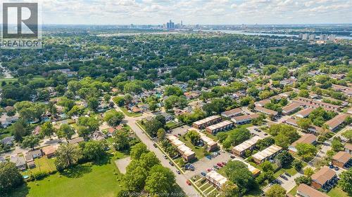 5492 Lassaline Ave #4, Windsor, ON - Outdoor With View