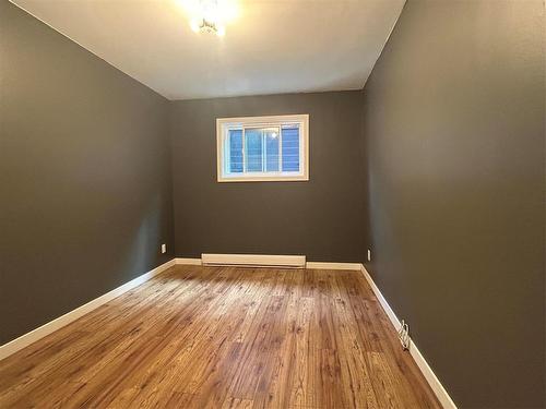 112 Berg Crescent, Russell, MB - Indoor Photo Showing Other Room
