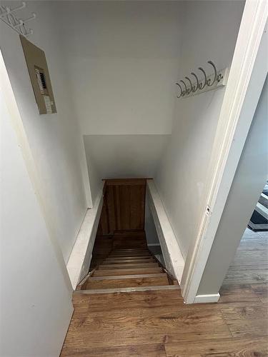 112 Berg Crescent, Russell, MB - Indoor Photo Showing Other Room