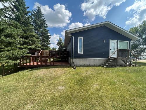 112 Berg Crescent, Russell, MB - Outdoor