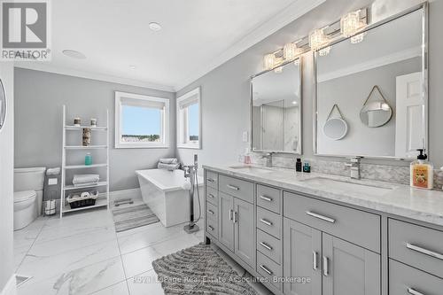 2312 Ridgeview Court, Burlington, ON - Indoor Photo Showing Bathroom