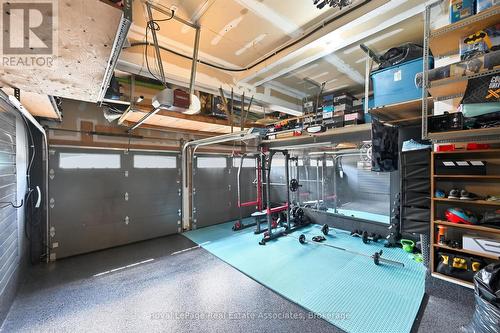 2312 Ridgeview Court, Burlington, ON - Indoor Photo Showing Garage