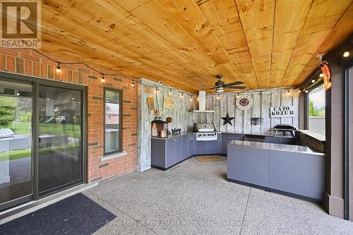 2312 Ridgeview Court, Burlington, ON - Indoor