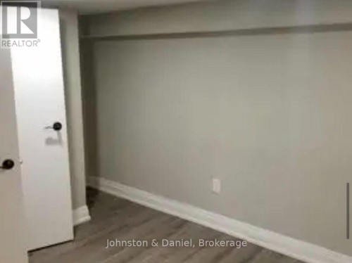 STUDIO - 183 BELGRAVIA AVENUE , Toronto, Ontario M6E 2M6 5