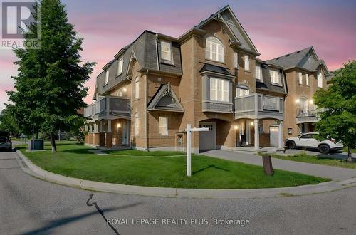 501 Cavanagh Lane, Milton, ON - Outdoor With Balcony With Facade