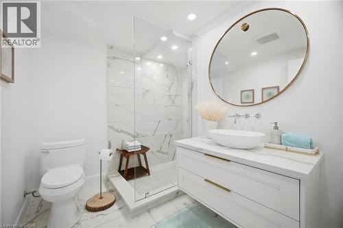 1201 North Shore Boulevard E Unit# 1001, Burlington, ON - Indoor Photo Showing Bathroom