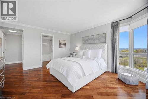 1201 North Shore Boulevard E Unit# 1001, Burlington, ON - Indoor Photo Showing Bedroom