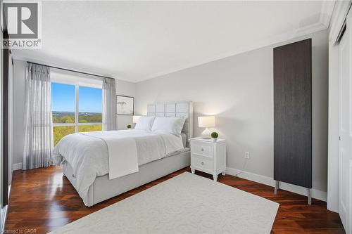 1201 North Shore Boulevard E Unit# 1001, Burlington, ON - Indoor Photo Showing Bedroom