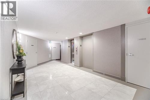 1201 North Shore Boulevard E Unit# 1001, Burlington, ON - Indoor Photo Showing Other Room
