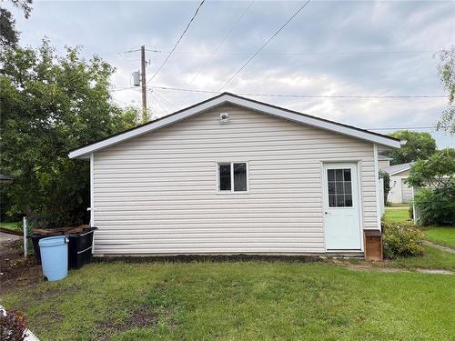 545 3Rd Avenue, Rivers, MB - Outdoor