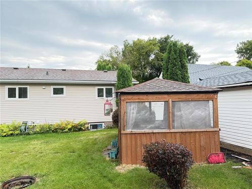545 3Rd Avenue, Rivers, MB - Outdoor