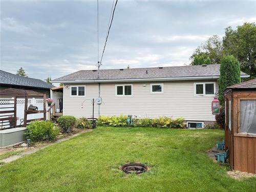 545 3Rd Avenue, Rivers, MB - Outdoor
