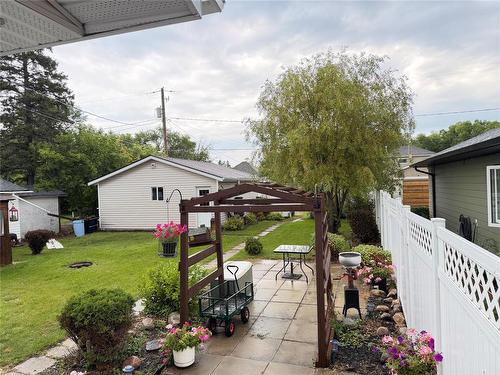 545 3Rd Avenue, Rivers, MB - Outdoor With Exterior
