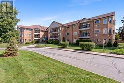 208 - 54 TRIPP BOULEVARD  Quinte West (Trenton Ward), ON K8V 5V1