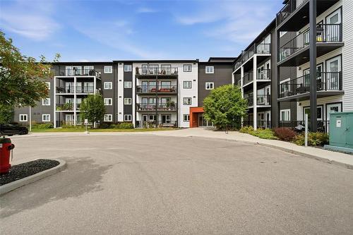 117 545 Dale Boulevard, Winnipeg, MB - Outdoor With Balcony With Facade