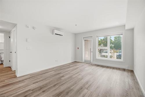 117 545 Dale Boulevard, Winnipeg, MB - Indoor Photo Showing Other Room