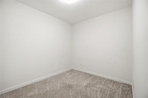 117 545 Dale Boulevard, Winnipeg, MB - Indoor Photo Showing Other Room