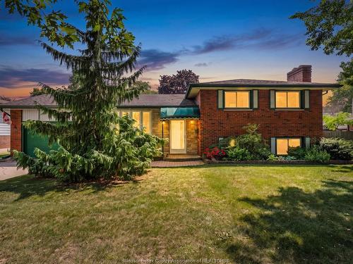 5830 Canada, Lasalle, ON 
