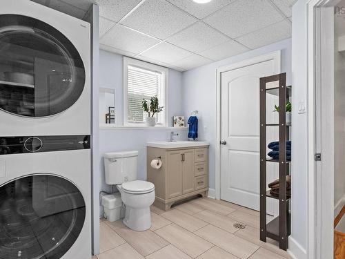 84 Pine Court, Wilmot, NS - Indoor Photo Showing Laundry Room