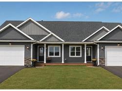 21 Fairdale Drive  Charlottetown, PE C1C 0Y6
