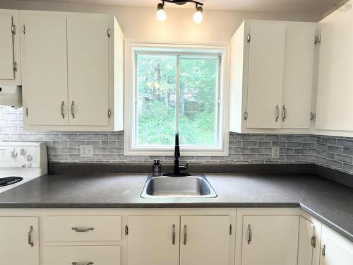 84 Pondicherry Crescent, Dartmouth, NS 