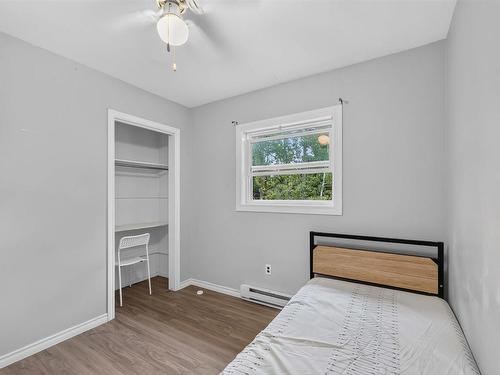 127 Highland Avenue, Wolfville, NS - Indoor Photo Showing Bedroom