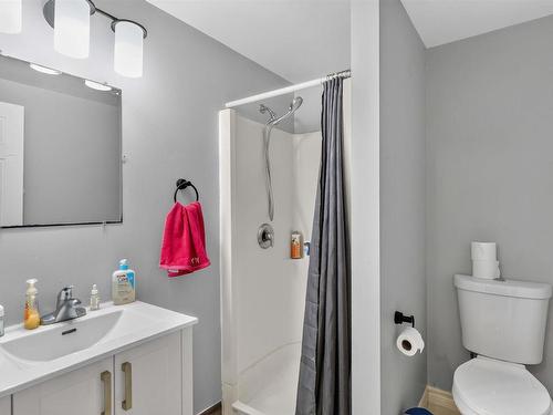 127 Highland Avenue, Wolfville, NS - Indoor Photo Showing Bathroom