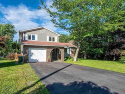 39 Delmerle Drive Whites Lake, NS B3T 1W9