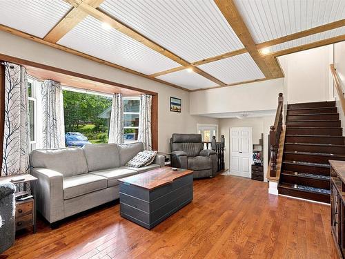 39 Delmerle Drive, Whites Lake, NS - Indoor Photo Showing Living Room
