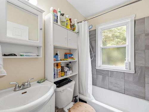 217 Victoria Road, Dartmouth, NS 