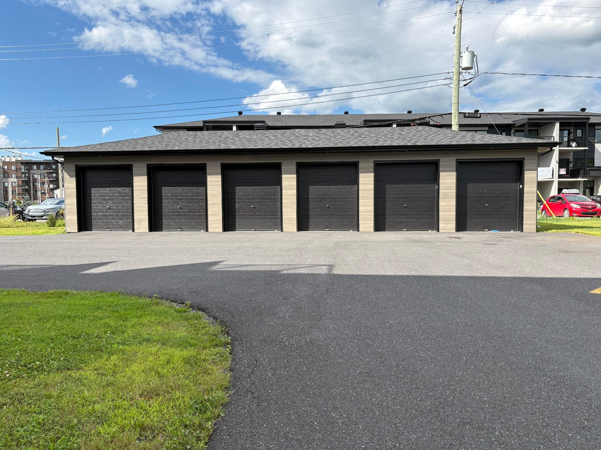 301 130 Place Marc Favreau — photo 2