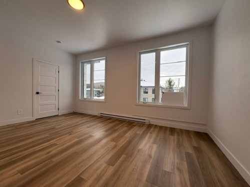 Master Bedroom - 301-130 Place Marc-Favreau, Cowansville, QC - Indoor Photo Showing Other Room