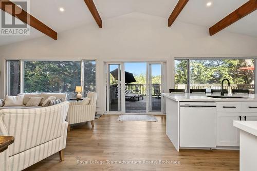 8 Firefly Way, Seguin, ON - Indoor