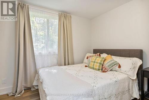8 Firefly Way, Seguin, ON - Indoor Photo Showing Bedroom