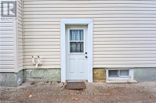 LOWER - 275 MAIN STREET , Cambridge, Ontario N1R 1X8 4