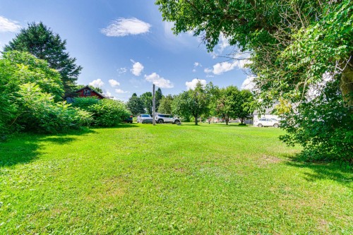 Cour - 105 Rue Principale, Ripon, QC - Outdoor