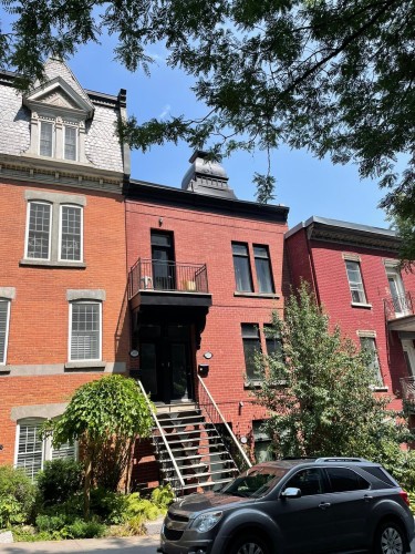 Front of Structure - 2035 Rue Sanguinet, Montréal (Ville-Marie), QC - Outdoor