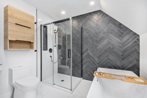 Salle de bains - 2785 Rue Simonne-Monet-Chartrand, Mascouche, QC - Indoor Photo Showing Bathroom