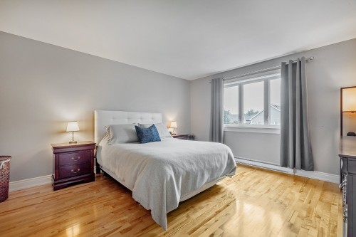 Chambre à coucher principale - 2785 Rue Simonne-Monet-Chartrand, Mascouche, QC - Indoor Photo Showing Bedroom