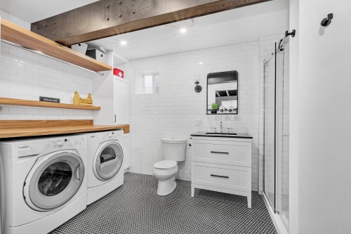 Sous-sol - 2785 Rue Simonne-Monet-Chartrand, Mascouche, QC - Indoor Photo Showing Laundry Room