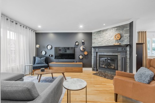 Salon - 2785 Rue Simonne-Monet-Chartrand, Mascouche, QC - Indoor Photo Showing Living Room With Fireplace