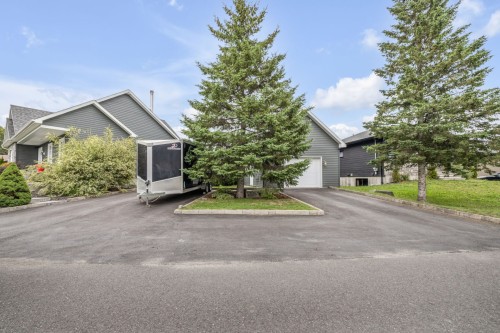 Stationnement - 254 Rue Hamel, Saint-Gilles, QC - Outdoor
