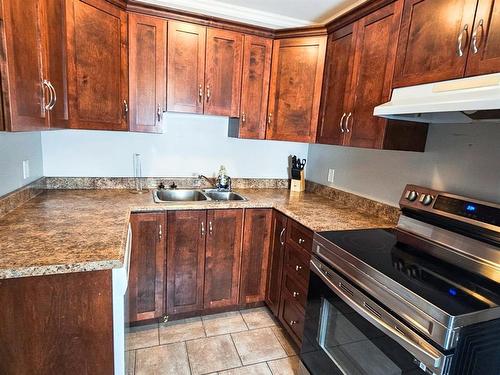 304-78 Thorburn Road, St. John'S, NL - Indoor Photo Showing Kitchen With Double Sink