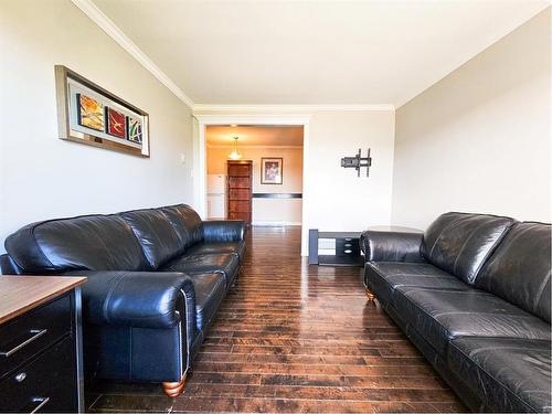 304-78 Thorburn Road, St. John'S, NL - Indoor Photo Showing Living Room