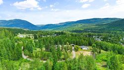 3056 HARMON Road  Vavenby, BC V0E 3A0