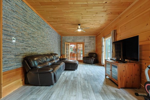 Autre - 1200 Route 309, L'Ange-Gardien, QC - Indoor Photo Showing Other Room