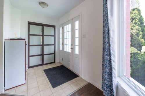Hall d'entrée/Vestibule - 1380 Rue Paris, Drummondville, QC - Indoor Photo Showing Other Room
