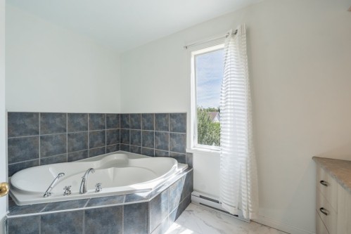 Salle de bains - 1380 Rue Paris, Drummondville, QC - Indoor Photo Showing Bathroom